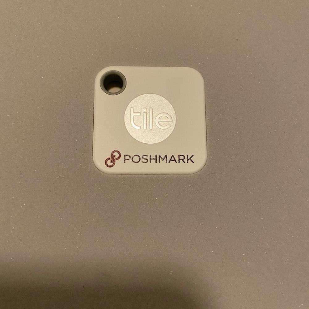 Tile Mate - Poshmark Edition - Picture 3 of 3